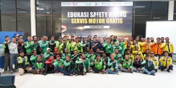 Kolaborasi Pelindo Regional 2 dan SPSL Gelar Service Gratis Bagi 79 Pengemudi Ojek
