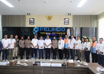 Kunjungan Wamenhub ke Makassar New Port, Simpul Logistik Strategis Kawasan Timur Indonesia
