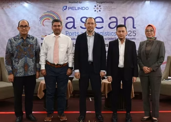 Pelindo Gaungkan Konektivitas Logistik Kawasan di ASEAN Ports and Logistics 2025