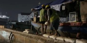 Pelindo Sunda Kelapa Gerak Cepat Hadapi Rob! Aktivitas Pelabuhan Tetap Aman