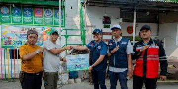 Perkuat Kolaborasi dengan Lingkungan Pelabuhan, Pelindo Regional 2 Bagikan 115 Sapi Kurban Serentak di 12 Wilayah