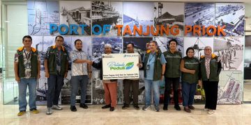 Pelindo Regional 2 Tanjung Priok Salurkan Bantuan Sarana Pendidikan untuk SD Juara Jakarta Utara