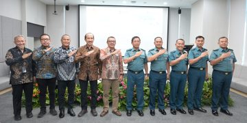 Perwira TNI AL Perkuat Jajaran Pandu Pelindo