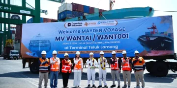 Layanan SCJX X-Press Feeders Masuk TPK Teluk Lamong, Perkuat Akses Perdagangan Surabaya – Tiongkok