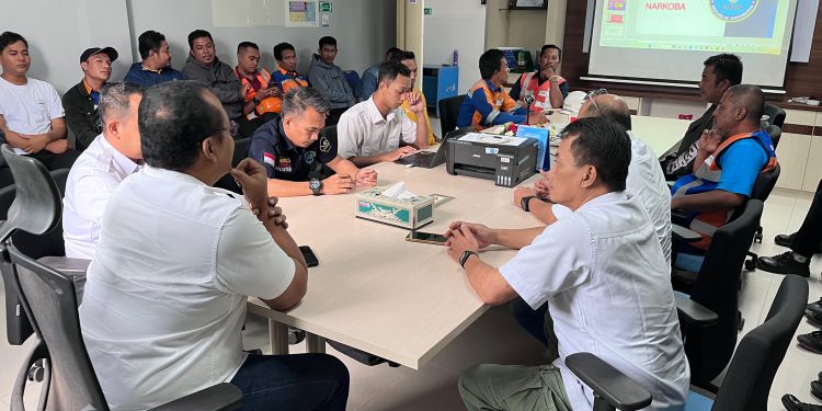 Ciptakan Lingkungan Kerja Bersih, TPK Bumiharjo Gelar Sosialisasi Narkoba dan Tes Urine