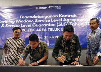 Optimalkan Produktivitas Bongkar Muat, IPC TPK Teluk Bayur Teken Kontrak Pelayanan dengan 4 Mitra Pelayaran