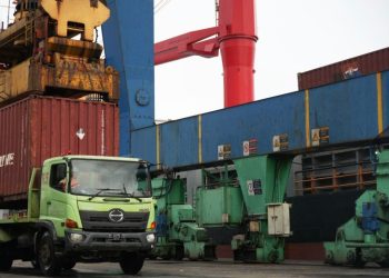 TPK Ternate Catat Pertumbuhan Positif Arus Peti Kemas Sepanjang 2025