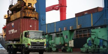 TPK Ternate Catat Pertumbuhan Positif Arus Peti Kemas Sepanjang 2025
