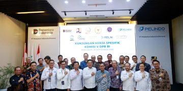 Komisi V DPR Tinjau Layanan Pelabuhan Makassar