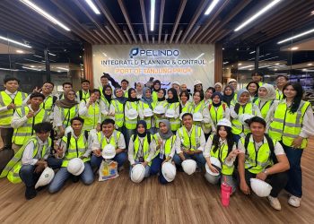 Mengintip Dapur Pelabuhan! Peserta MAGENTA Tur Eksklusif dari Control Room hingga Lapangan IPC TPK