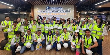 Mengintip Dapur Pelabuhan! Peserta MAGENTA Tur Eksklusif dari Control Room hingga Lapangan IPC TPK