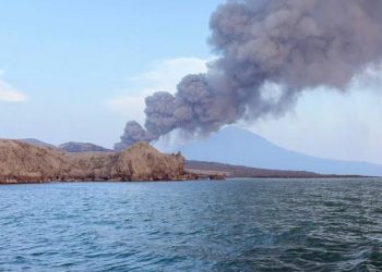 Krakatau: Gunung Api yang Pernah Mengguncang Dunia dari Selat Sunda